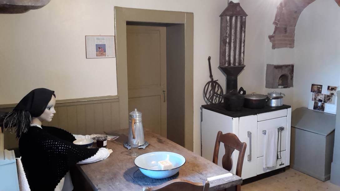 Intérieur reconstitué de la maison, début du 20e siècle